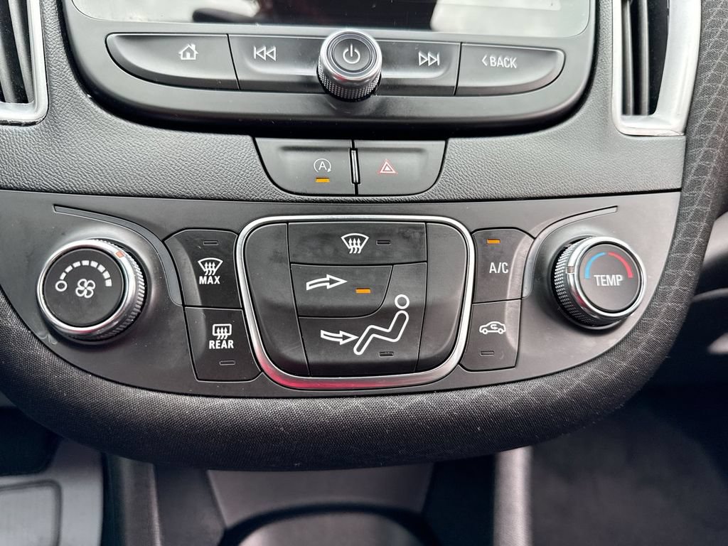 Used 2024 Chevrolet Malibu LS FWD image 19