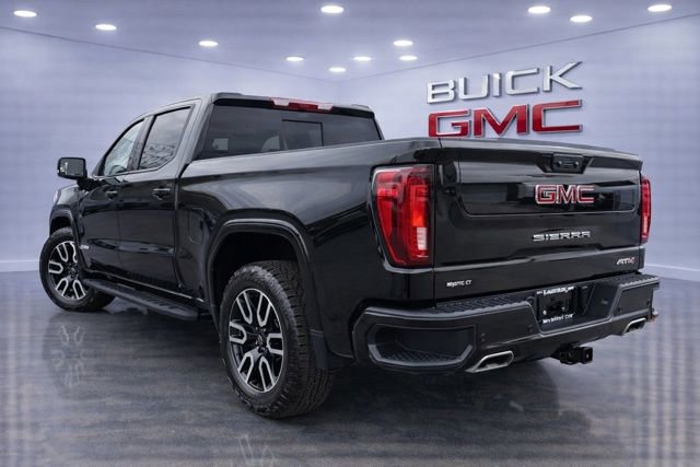 Used 2024 GMC Sierra 1500 AT4 w/ Technology Package image 5