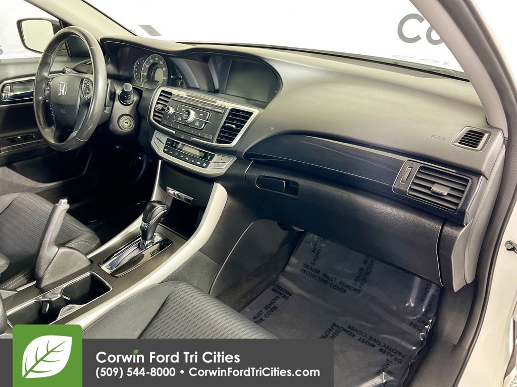 Used 2015 Honda Accord Sport image 27