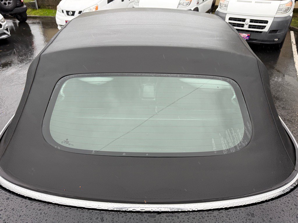 Used 2015 Volkswagen Beetle TDI image 13