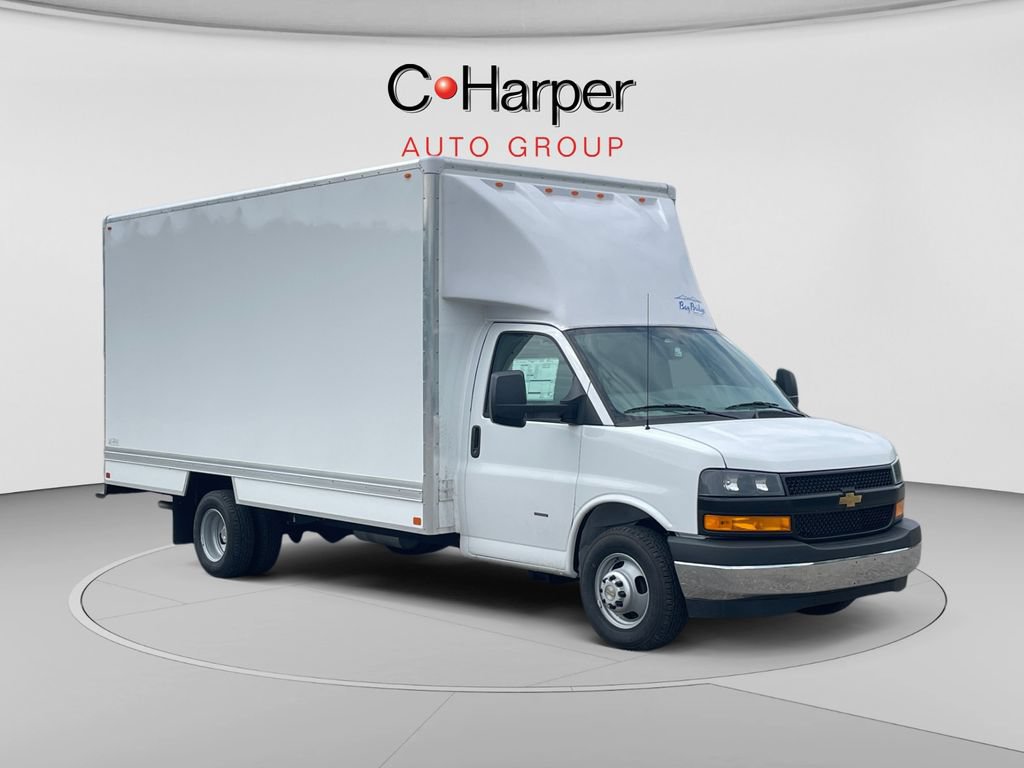 New 2026 Chevrolet Express 3500 w/ Power Convenience Package