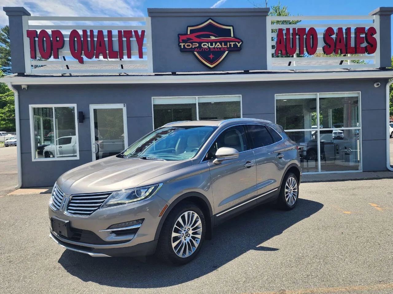 Used 2017 Lincoln MKC Reserve w/ Lincoln MKC Climate Package AWD/4WD image 1