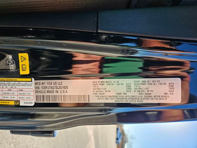 New 2025 Jeep Gladiator Sport image 30