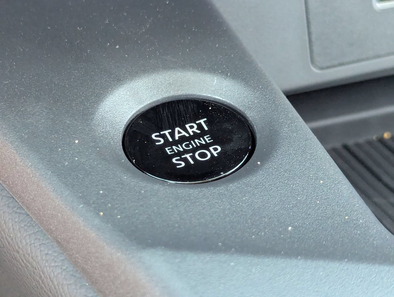 New 2026 Nissan Sentra SR w/ Floor Mat Package FWD image 24