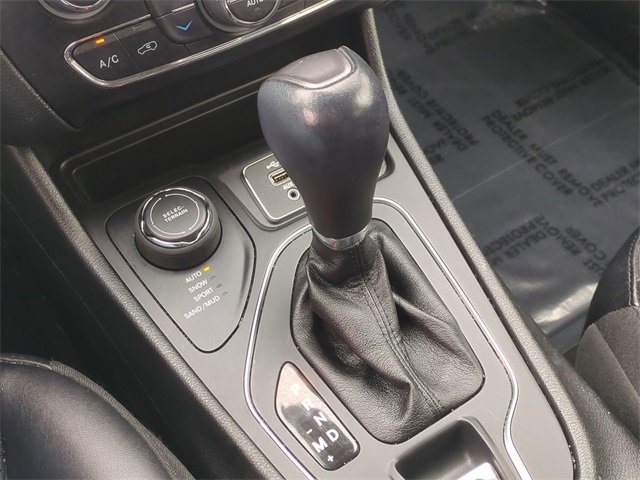 Used 2022 Jeep Cherokee Latitude Lux image 38