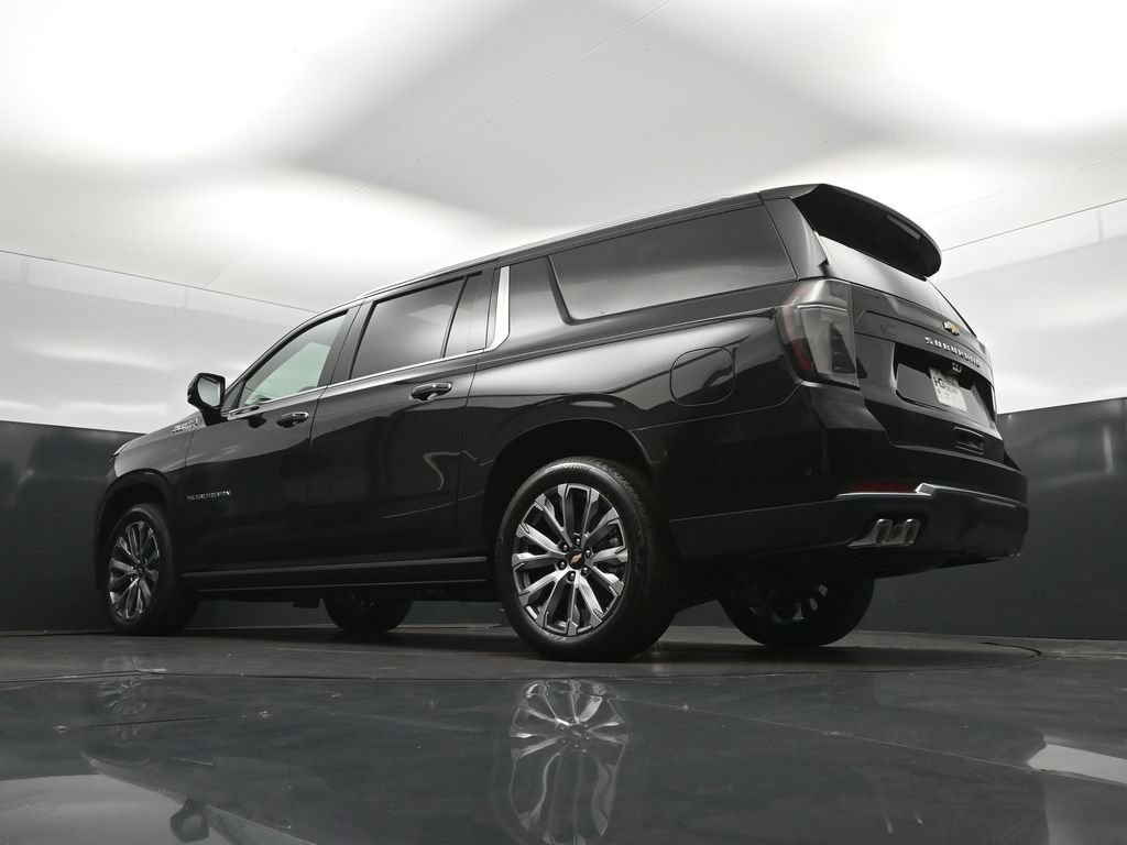 New 2026 Chevrolet Suburban High Country RWD image 40