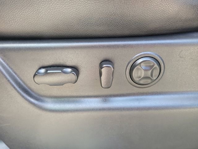 Used 2014 Chevrolet Suburban LTZ RWD image 19
