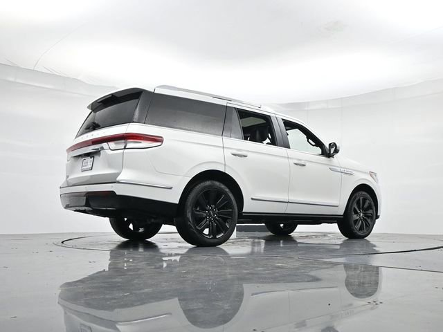 Used 2024 Lincoln Navigator Reserve image 30