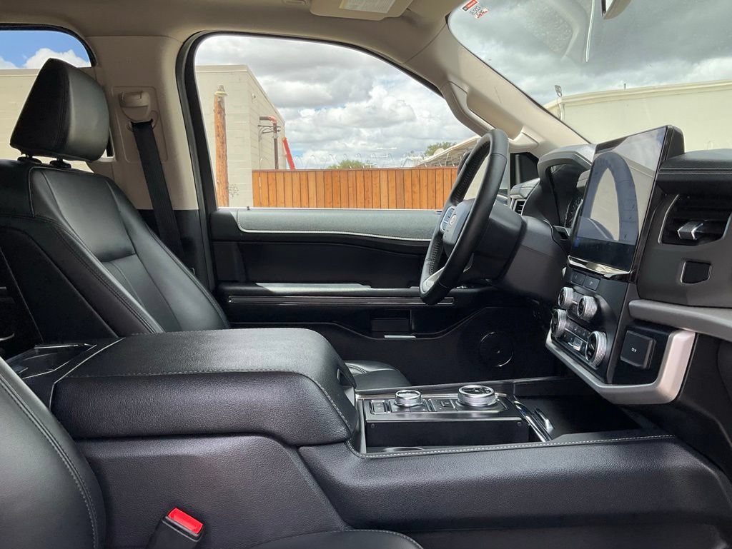 Used 2024 Ford Expedition Max XLT AWD/4WD image 38