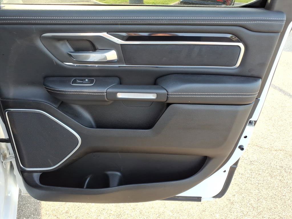 Used 2020 RAM 1500 Laramie AWD/4WD image 19