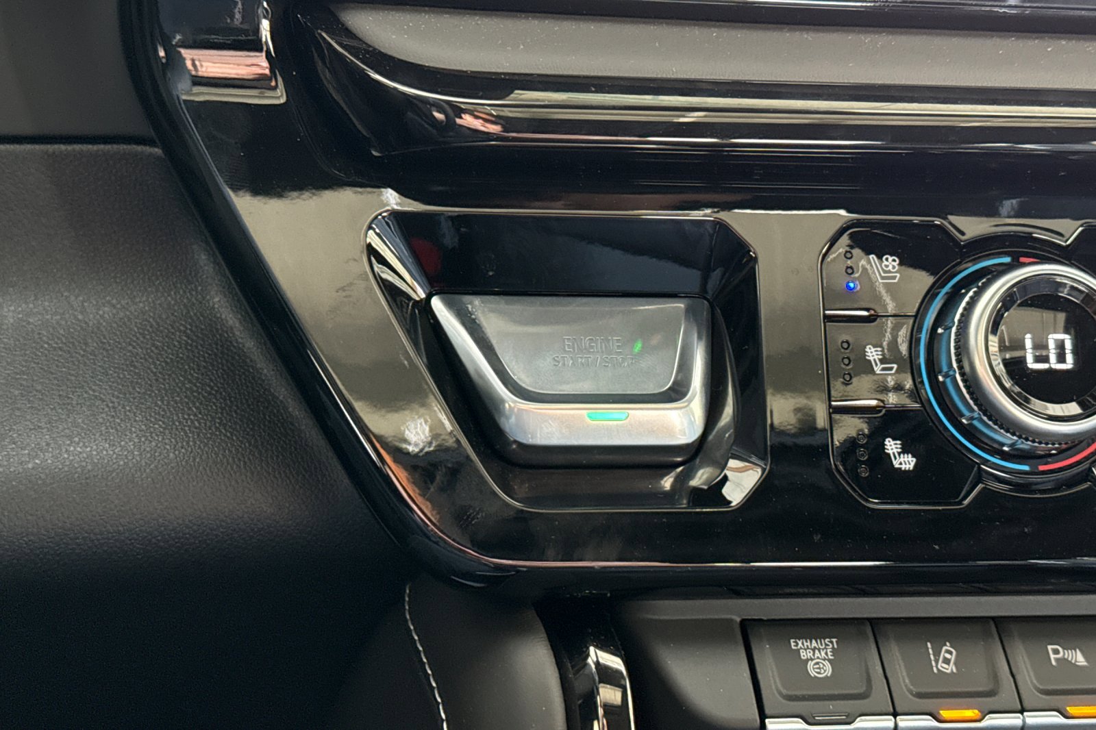 New 2026 GMC Sierra 2500 AT4X w/ AT4X AEV Edition image 23