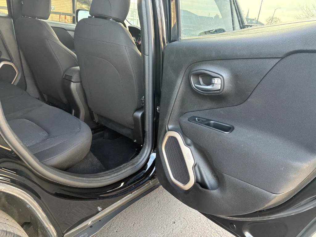 Used 2017 Jeep Renegade Sport w/ Power & Air Group image 16