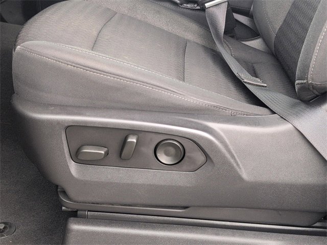 Used 2023 Chevrolet Silverado 1500 Custom image 14