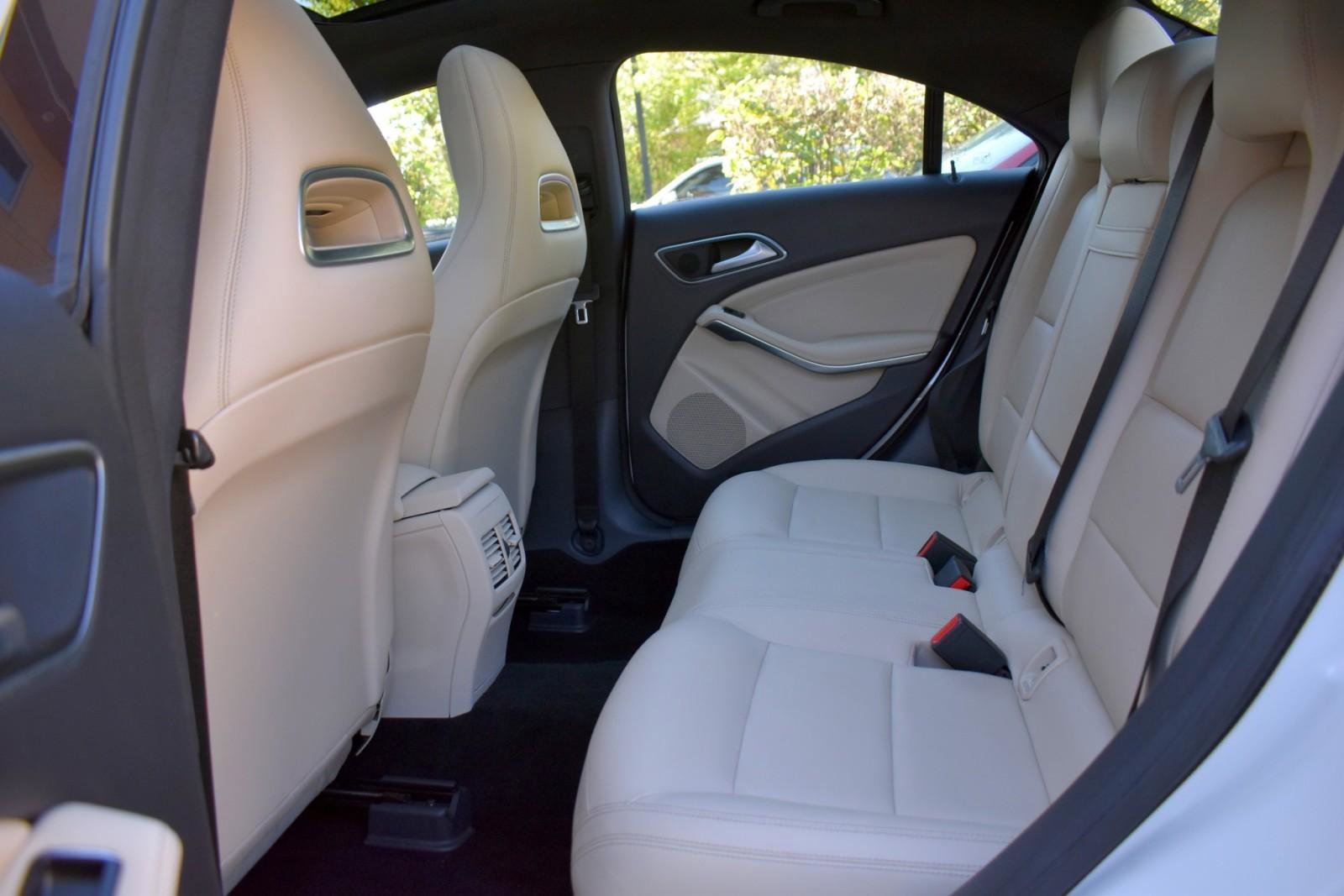 Used 2015 Mercedes-Benz CLA 250 image 39