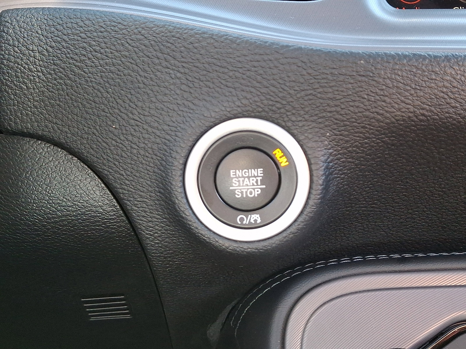 Used 2023 Dodge Challenger GT w/ Performance Handling Group image 25