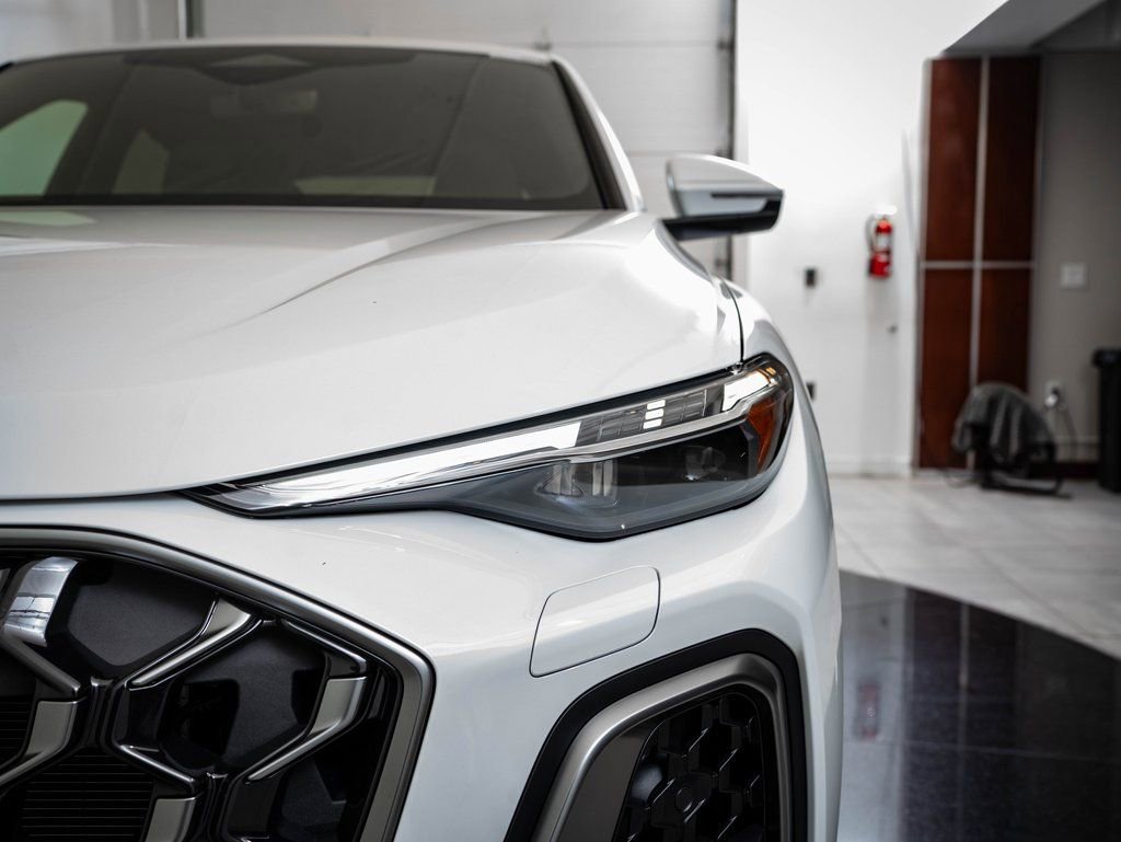New 2025 Audi Q5 Premium Plus image 15