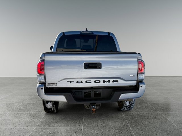 Used 2020 Toyota Tacoma TRD Sport image 4