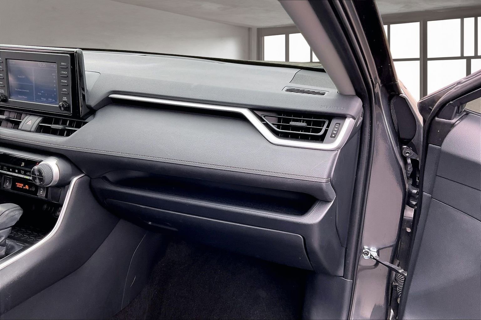 Used 2019 Toyota RAV4 XLE image 26