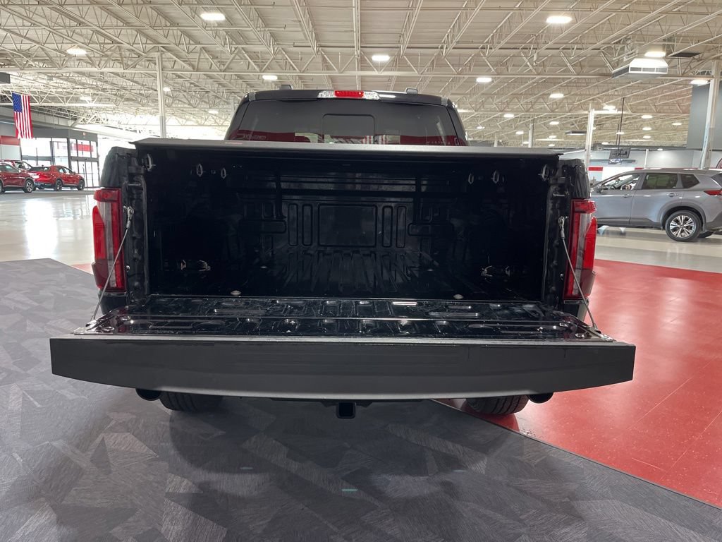 Used 2025 Ford F150 Lariat w/ Equipment Group 501A Mid AWD/4WD image 5