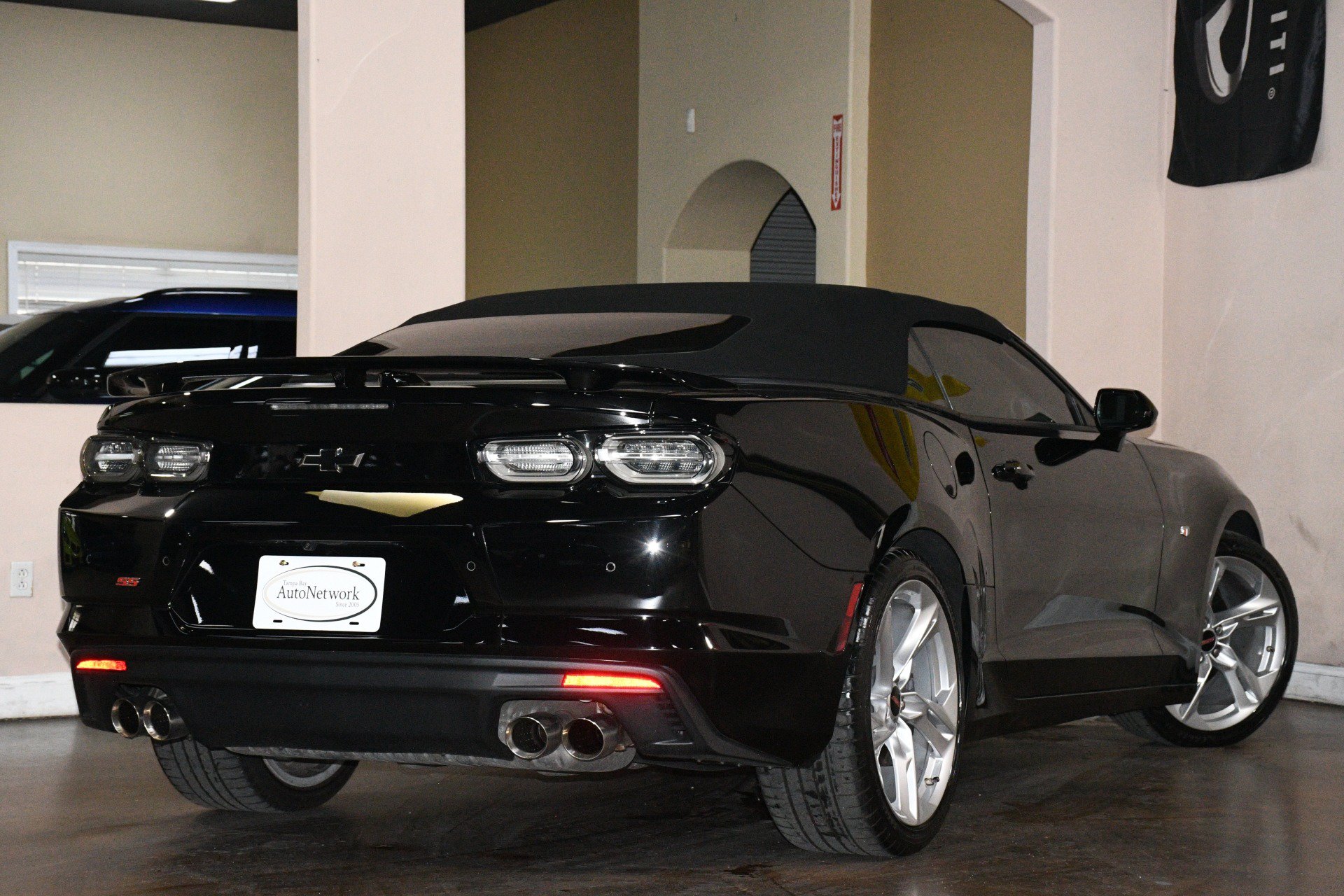 Used 2021 Chevrolet Camaro SS RWD image 5