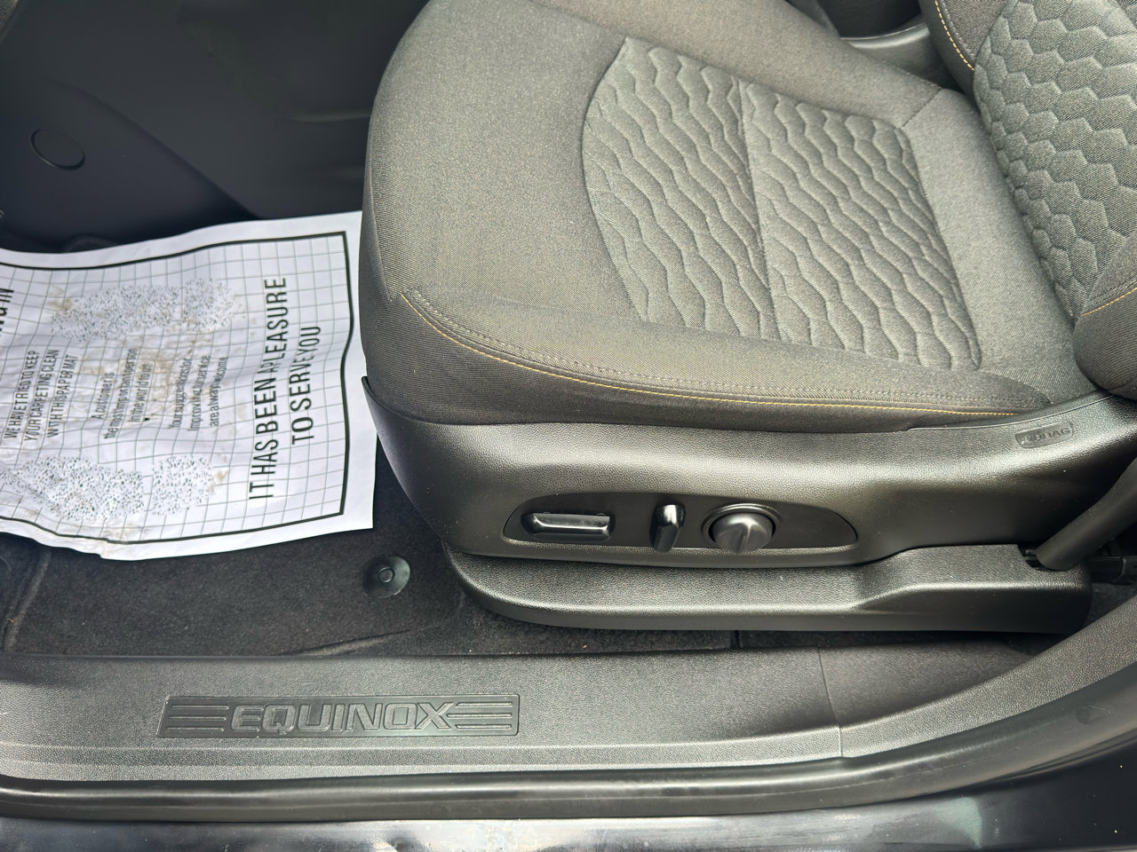 Used 2021 Chevrolet Equinox LT image 14