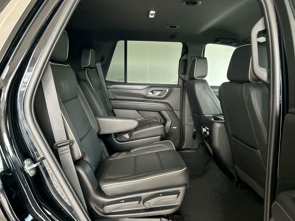 Used 2024 GMC Yukon SLT RWD image 39