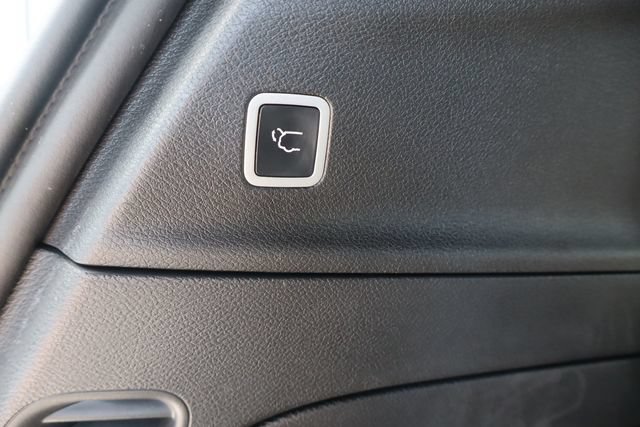 Used 2019 Chrysler Pacifica Limited FWD image 28