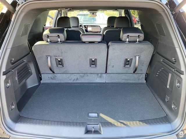 New 2026 Chevrolet Traverse Z71 w/ Driver Confidence Package image 21