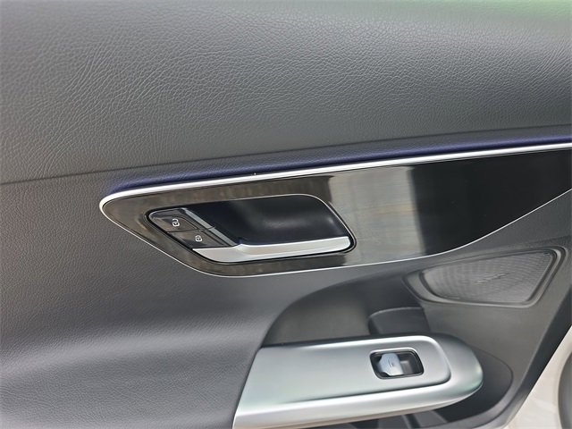 Used 2025 Mercedes-Benz C 300 C 300 image 9