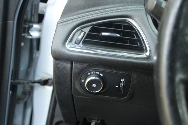 Used 2018 Chevrolet Cruze Premier w/ Premier True North Edition FWD image 14
