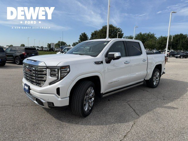 Used 2025 GMC Sierra 1500 Denali w/ Denali Reserve Package AWD/4WD image 3