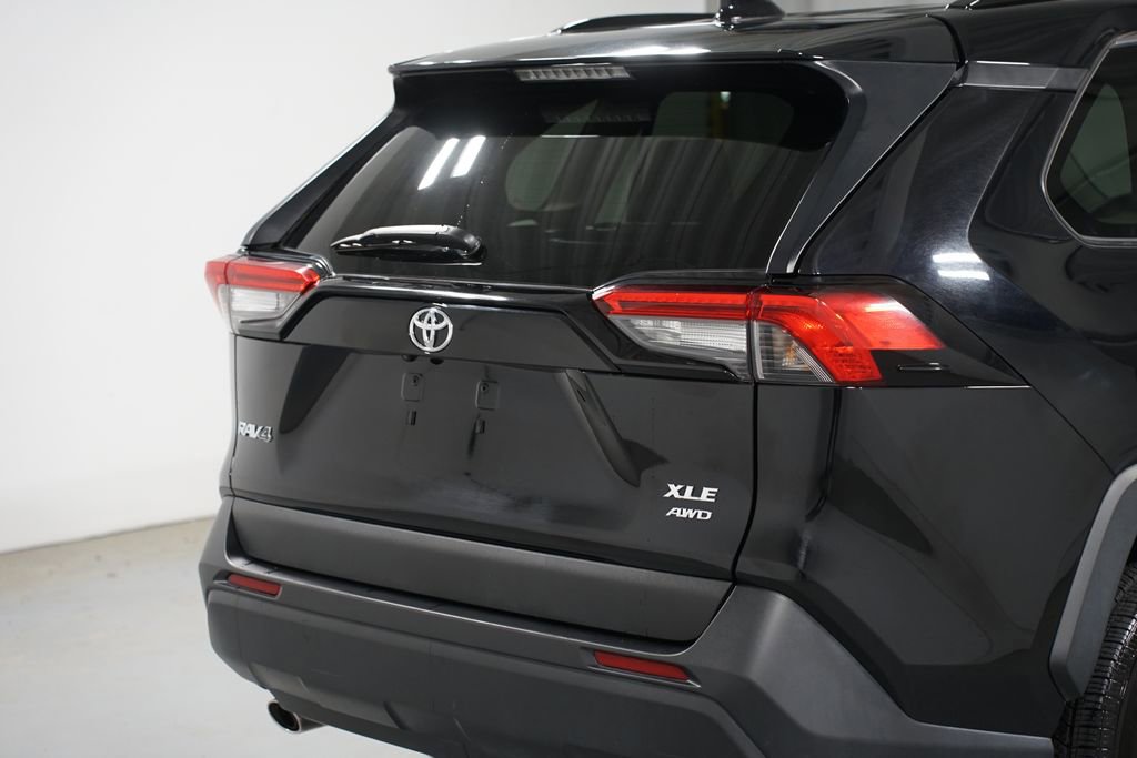 Certified 2025 Toyota RAV4 XLE AWD/4WD image 9