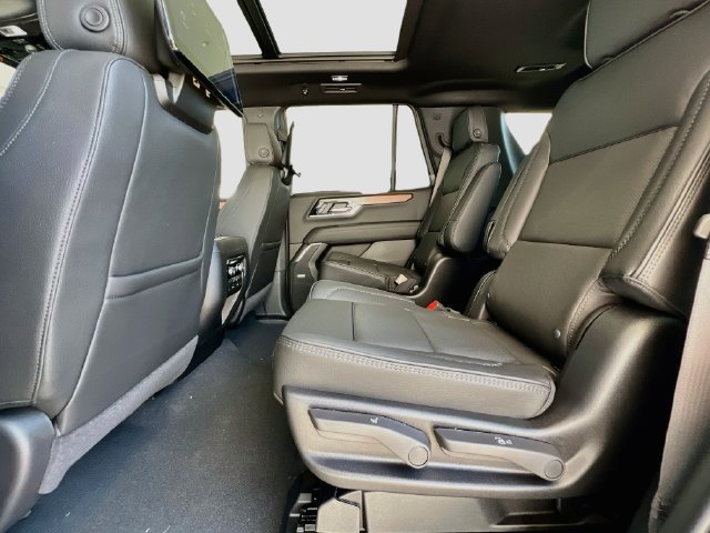 New 2027 GMC Yukon Denali w/ Denali Reserve Package AWD/4WD image 17