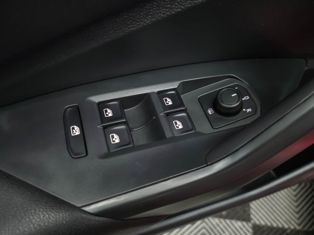 Used 2020 Volkswagen Jetta GLI FWD image 29