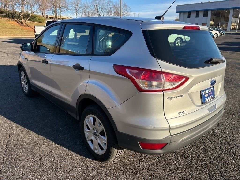 Used 2015 Ford Escape S image 5