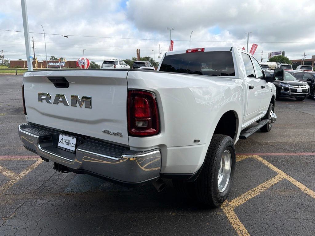 Used 2025 RAM 3500 Tradesman w/ Chrome Appearance Group AWD/4WD image 6