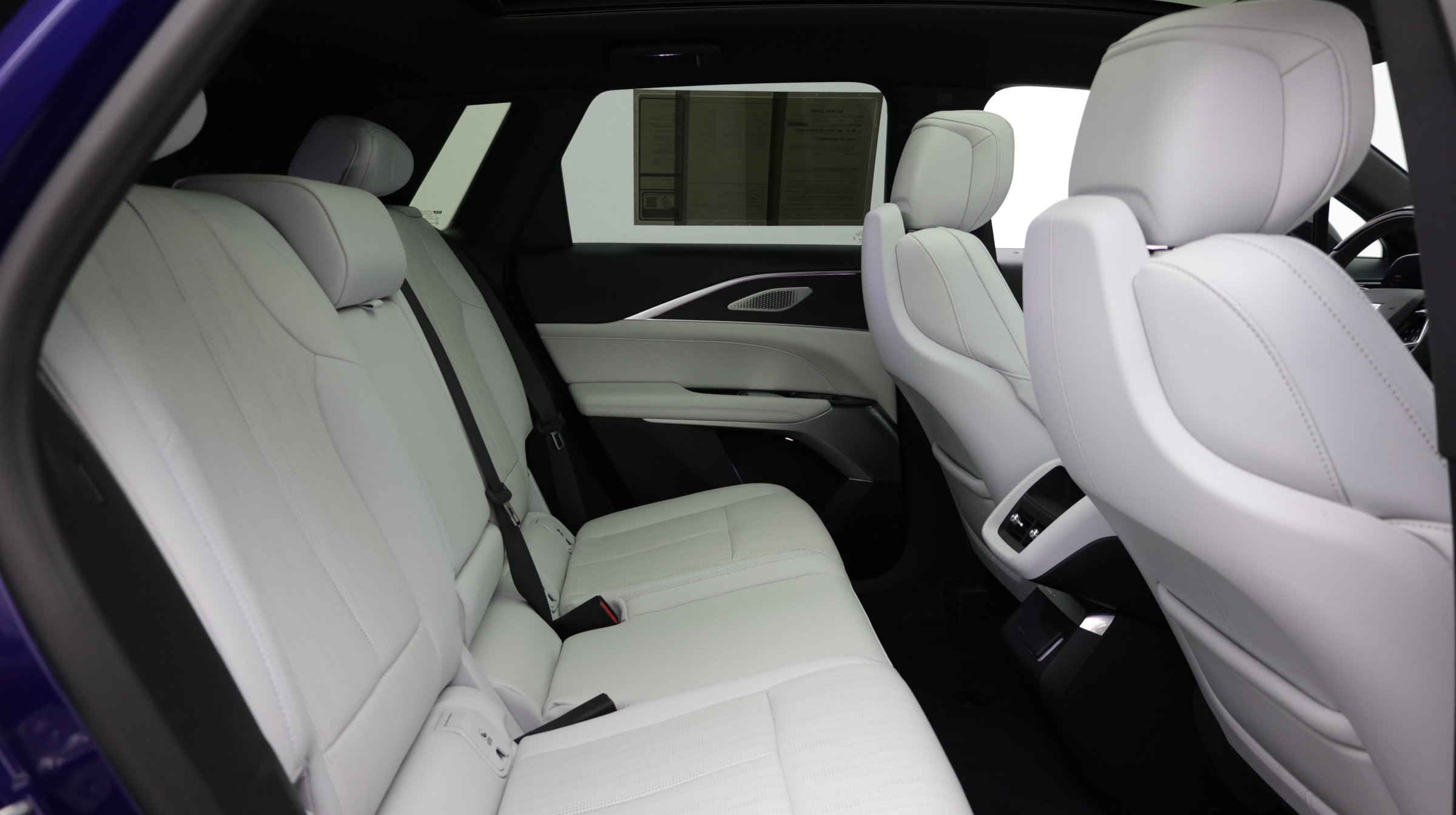 Used 2024 Cadillac Lyriq Sport AWD/4WD image 39