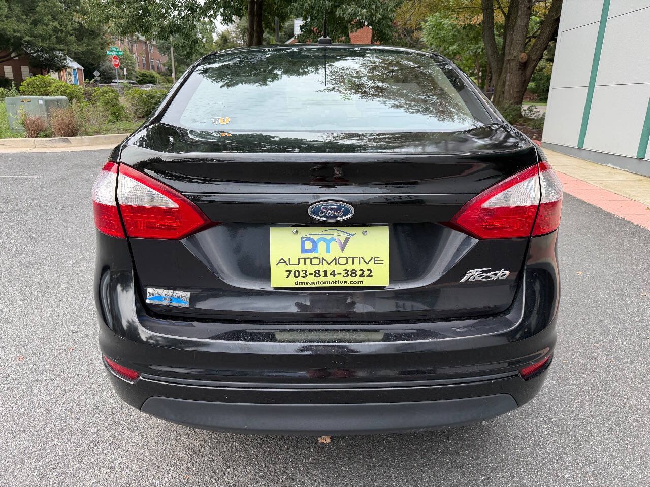 Used 2015 Ford Fiesta S FWD image 5