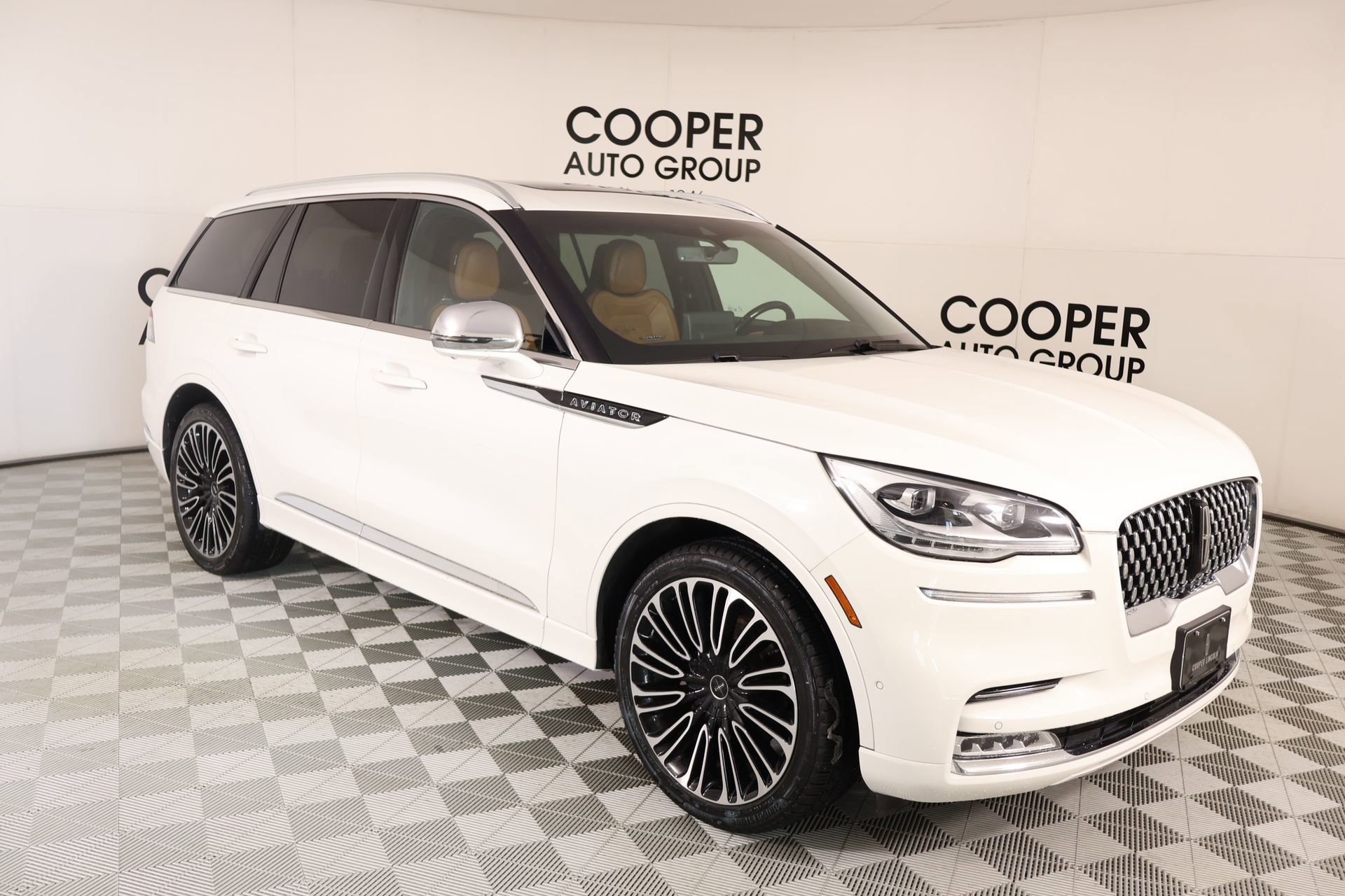 Used 2020 Lincoln Aviator Black Label w/ Dynamic Handling Package image 1