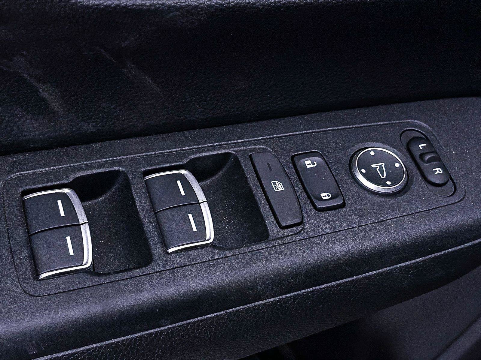 Used 2024 Honda CR-V Sport Touring image 18