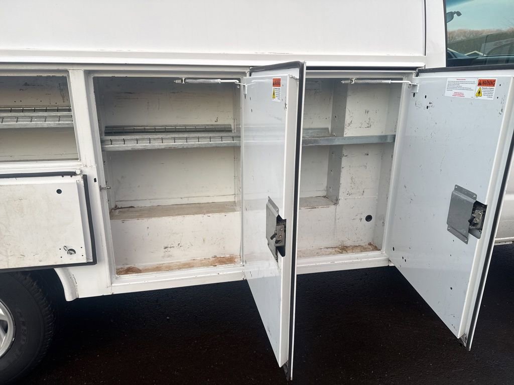 Used 2016 Ford E-350 and Econoline 350 Super Duty w/ Power Windows & Locks Group image 20