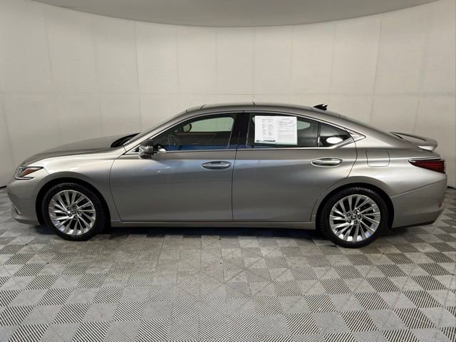 Used 2020 Lexus ES 350 w/ Accessory Package FWD image 3