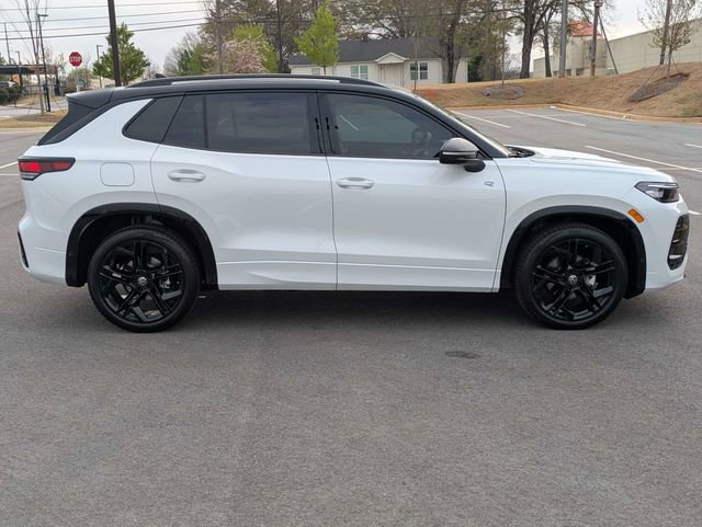 New 2026 Volkswagen Tiguan SE R-Line FWD image 3