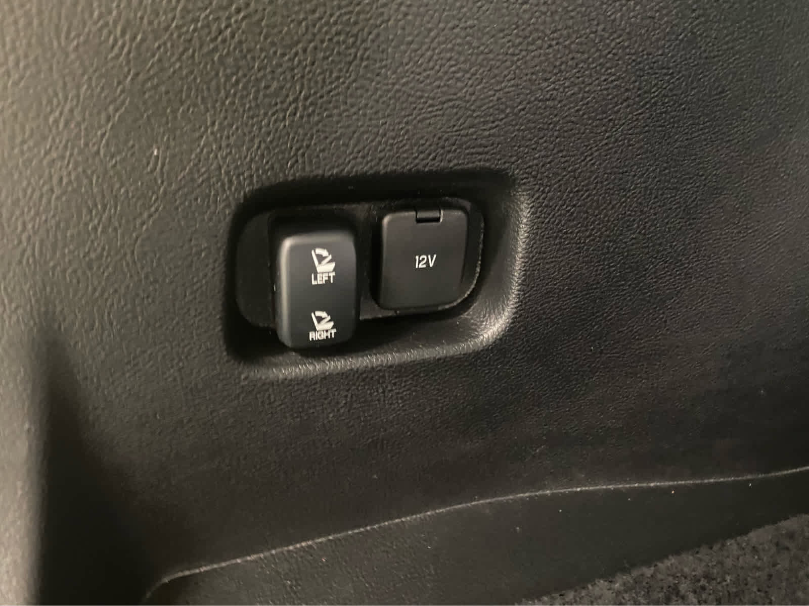 Used 2024 Ford Edge SEL image 10