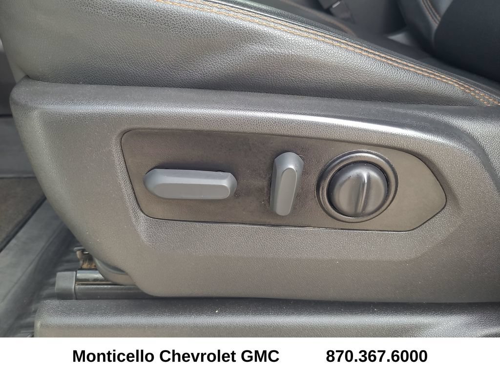 Used 2022 GMC Sierra 1500 AT4 w/ AT4 Preferred Package AWD/4WD image 28