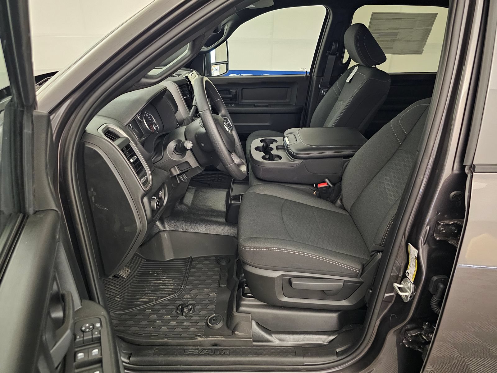 New 2026 RAM 2500 Tradesman AWD/4WD image 4