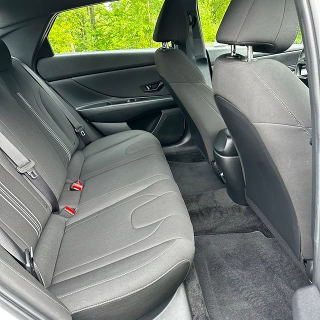 Certified 2025 Hyundai Elantra Sport FWD image 17