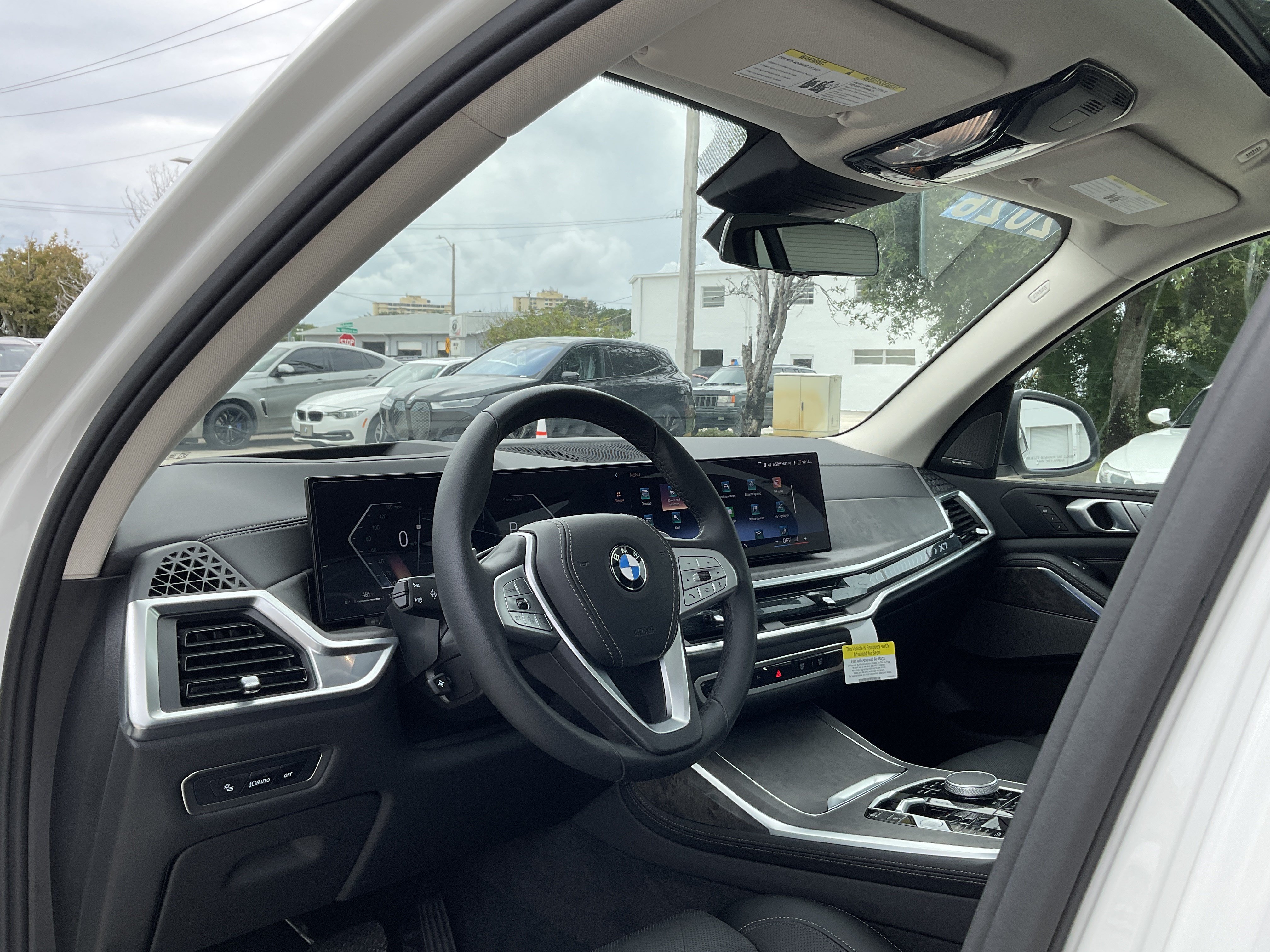 Certified 2026 BMW X7 xDrive40i w/ Premium Package AWD/4WD image 8