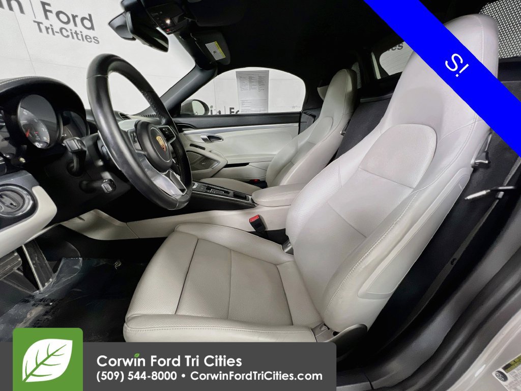 Used 2019 Porsche 718 Boxster RWD image 23
