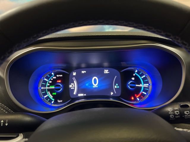 Used 2024 Chrysler Pacifica Limited FWD image 42